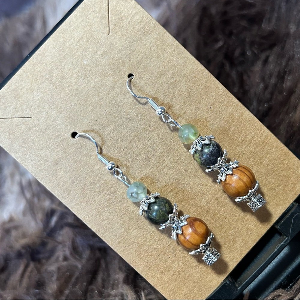 Handcrafted Vintage Wood Bead Dragon Vein Agate Dragon Blood Stone Earrings